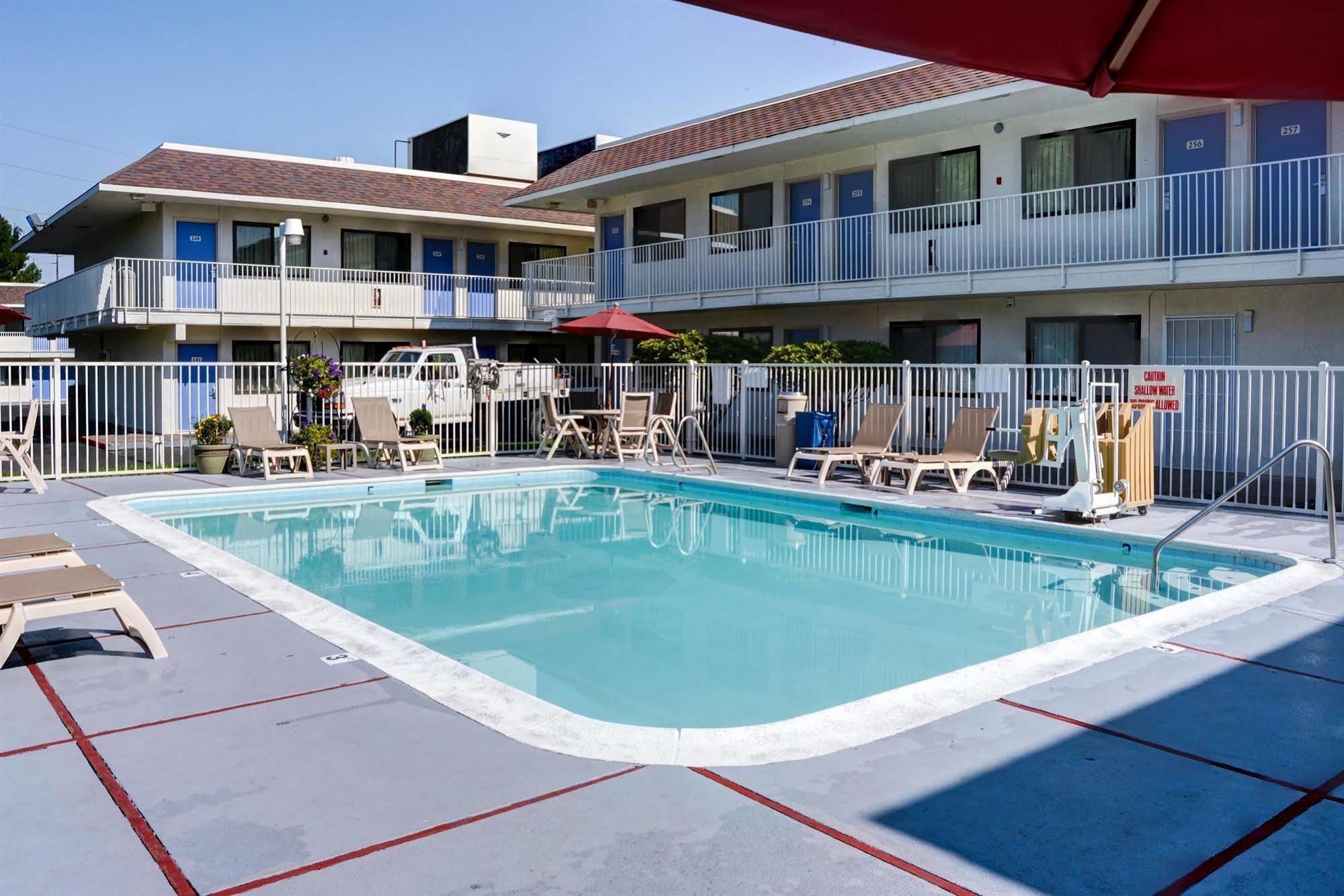 Motel 6-Springfield, OR - Eugene North Exterior foto