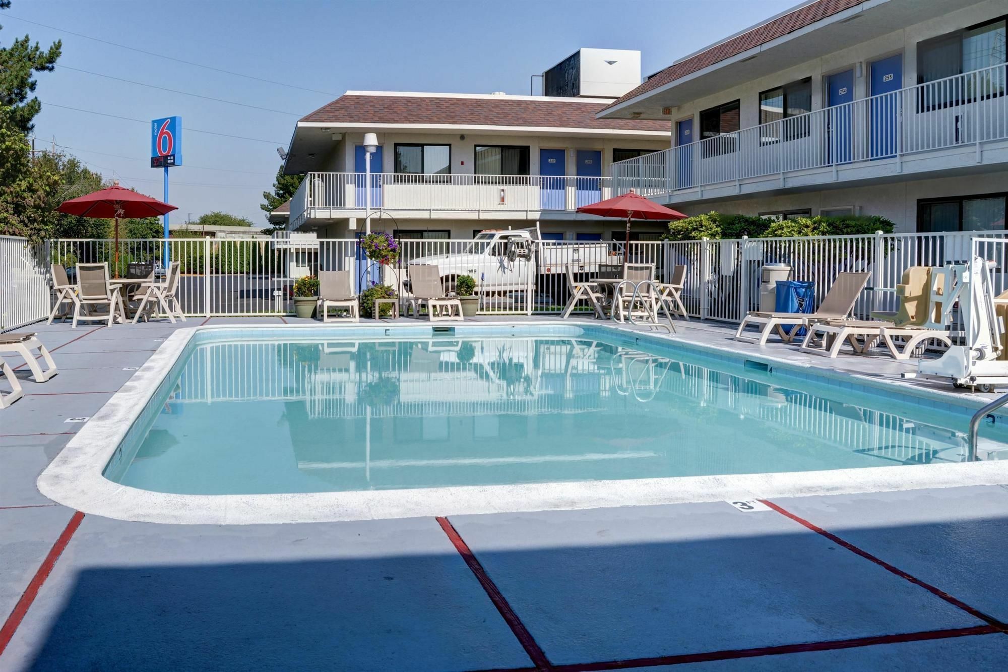 Motel 6-Springfield, OR - Eugene North Exterior foto